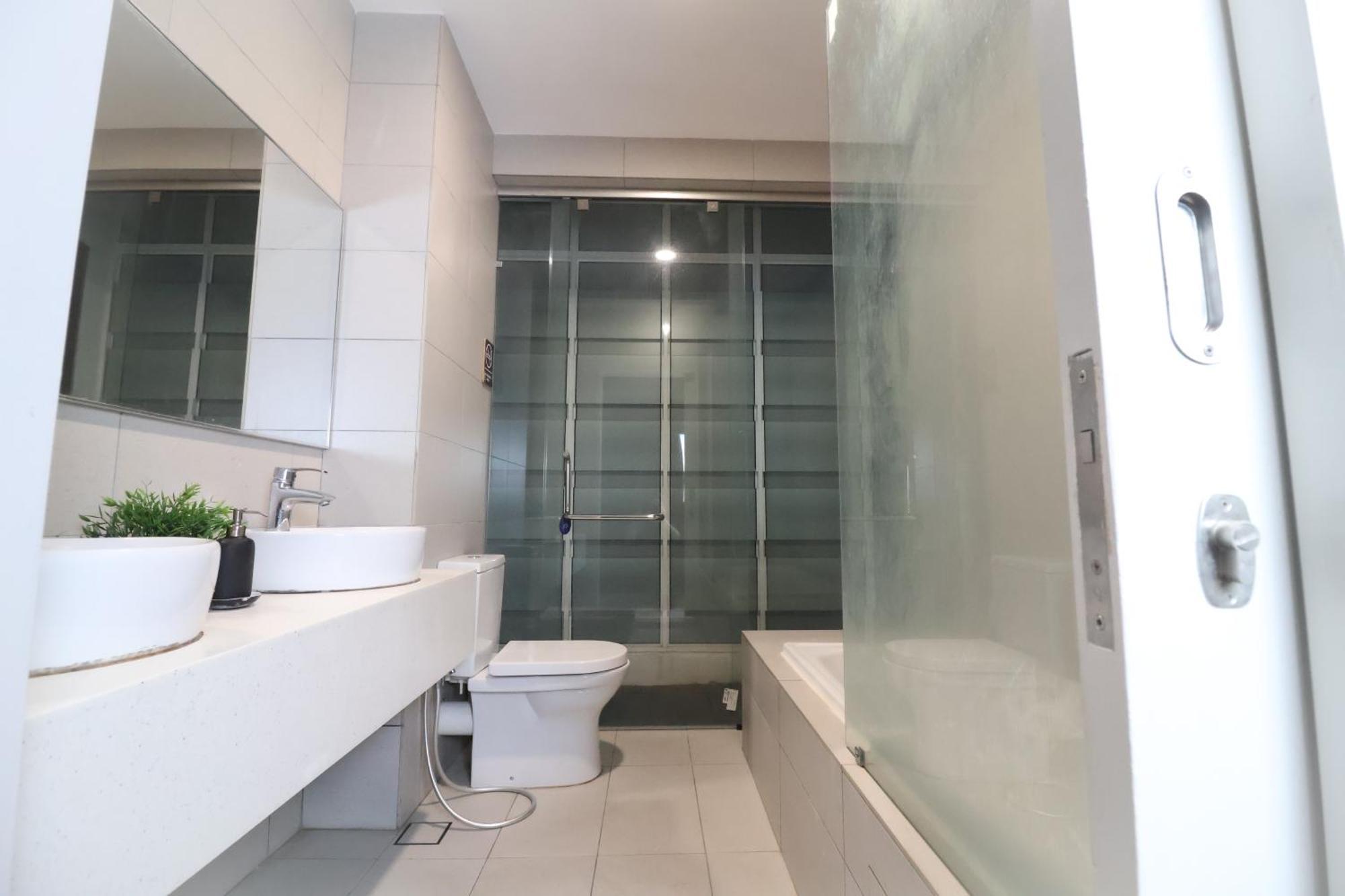 Luxury 2-Storey Terrace House Near Ioi City Mall Putrajaya Exterior photo